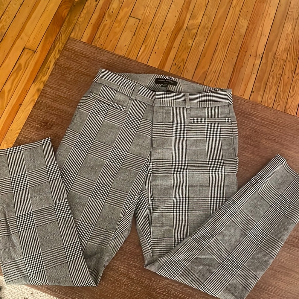 Banana Republic pants size 2 petite